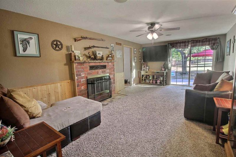 10925 E Clark St, Wichita, KS 67207-5909
