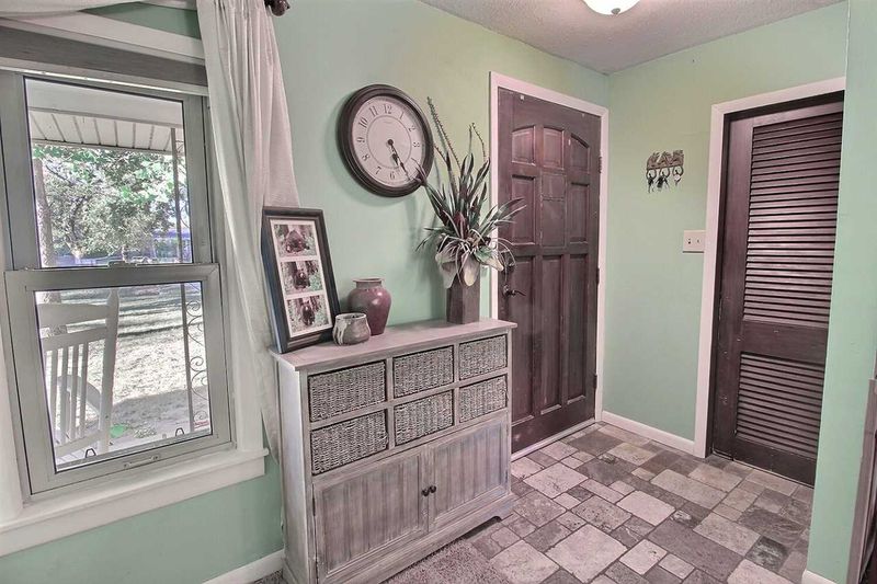 10925 E Clark St, Wichita, KS 67207-5909