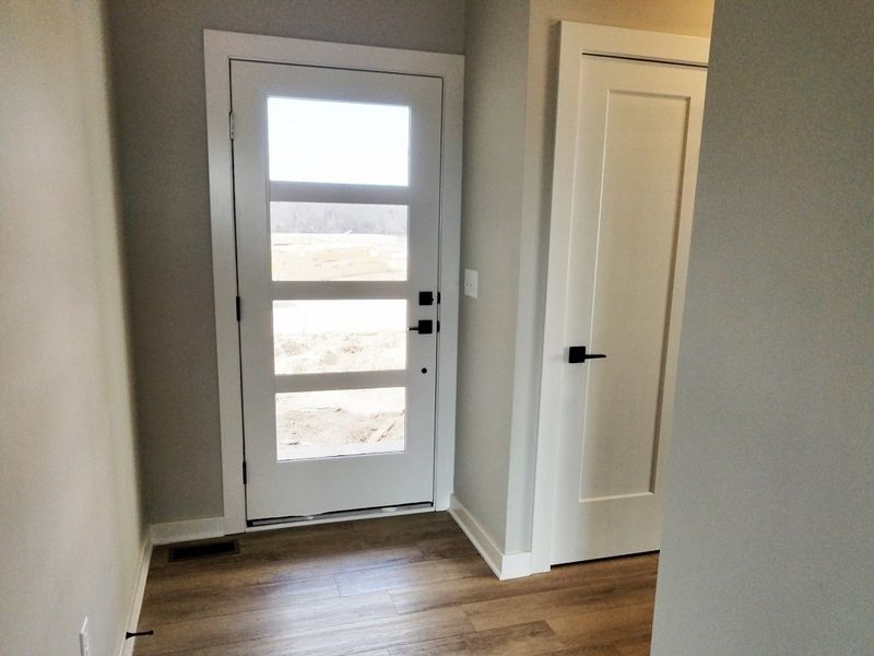 1434 N Emerald Valley Dr, Mulvane, KS 67110
