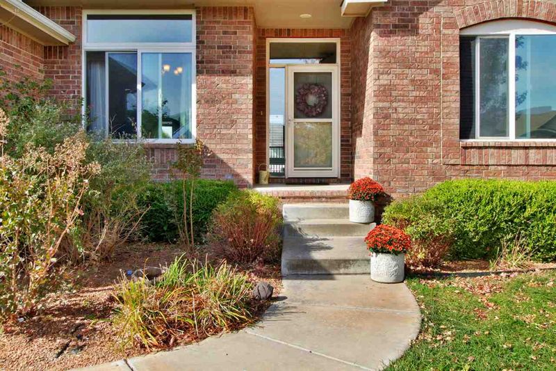 1324 E Woodbrook St, Derby, KS 67037