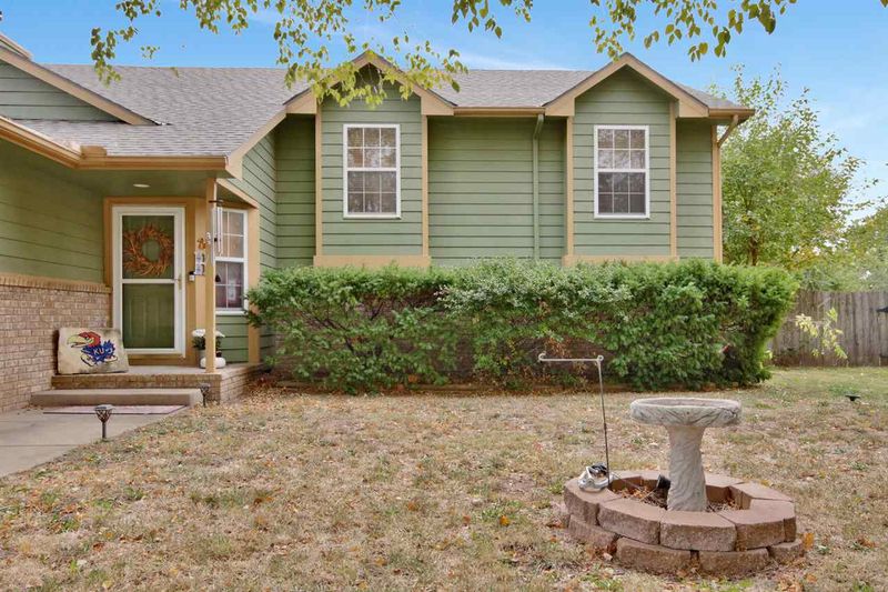 615 Conestoga Rd, Maize, KS 67101