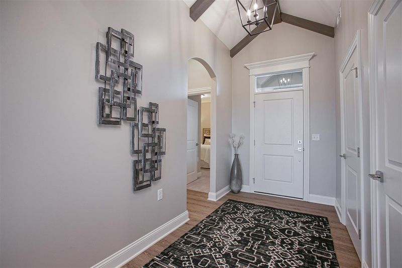 705 N Firefly Ct, Wichita, KS 67235
