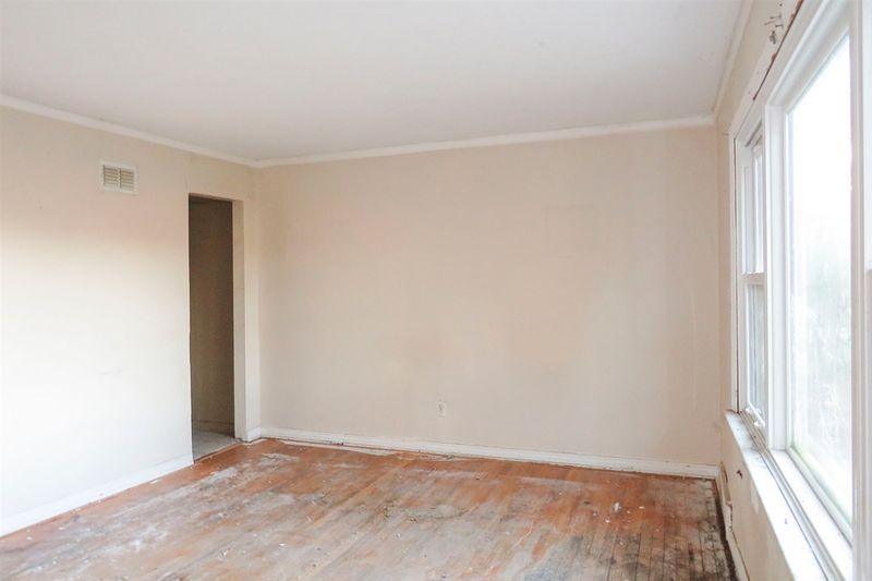 2839 E Ellen St, Wichita, KS 67219