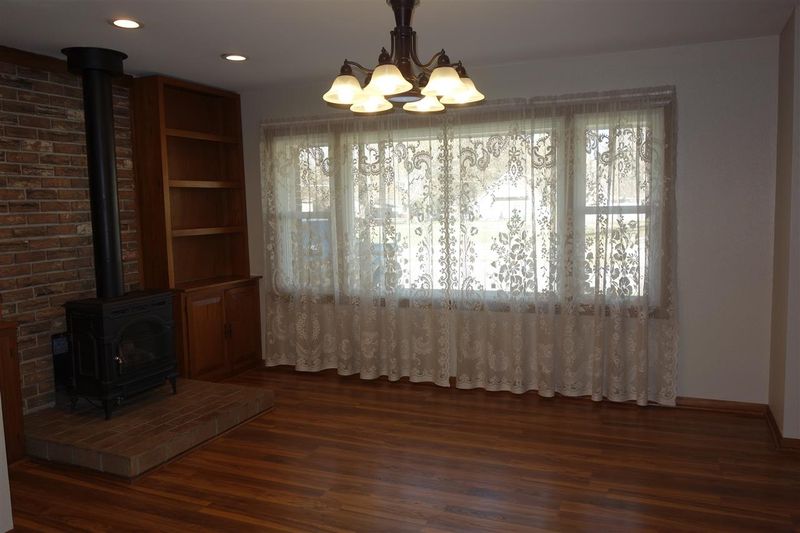 115 W Collier, Mulvane, KS 67110