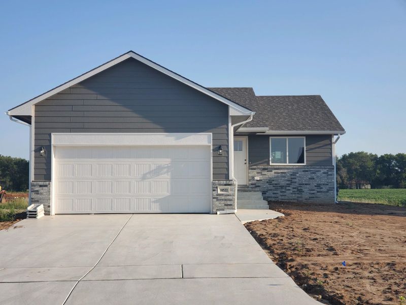 10522 W Wilkinson, Maize, KS 67101