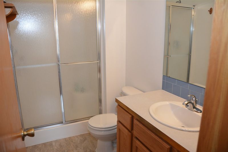 716 S Red Oaks Cir, Wichita, KS 67207