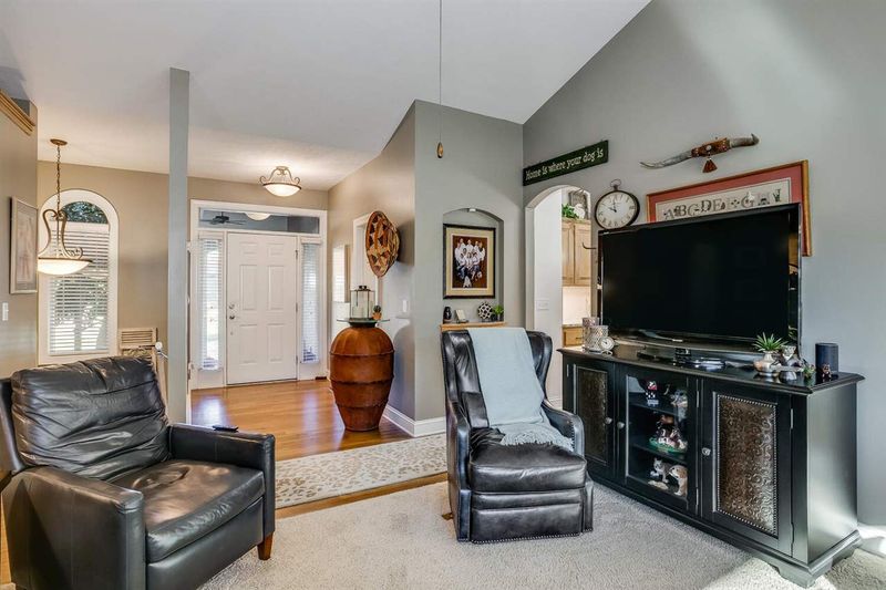 1660 E Tiara Pines Pl, Derby, KS 67037
