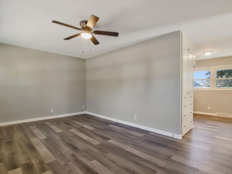 508 N Meeds Dr, Valley Center, KS 67147