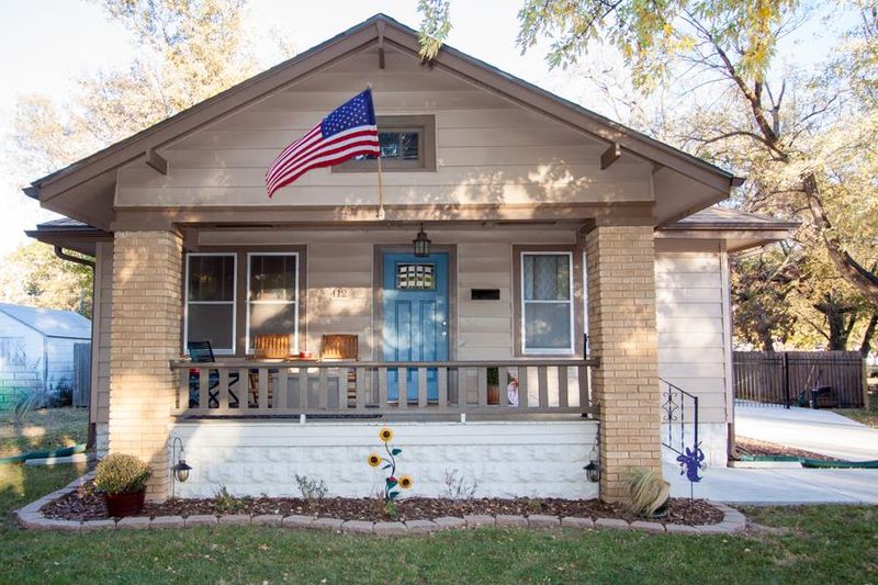 412 N Ash Ave, Valley Center, KS 67147