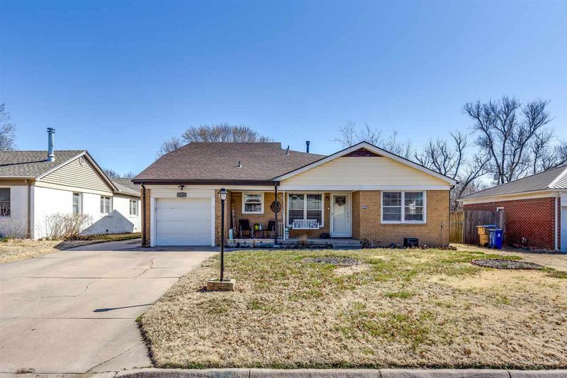 1250 N Derby Ave, Derby, KS 67037
