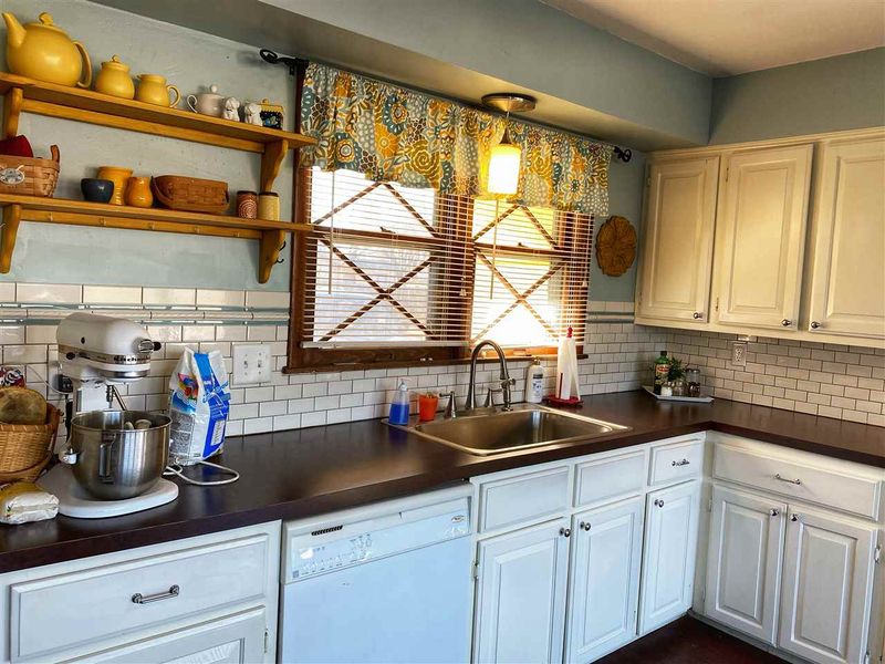 8118 E Levitt Dr, Wichita, KS 67207