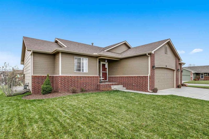 161 N Chisholm Trl, Clearwater, KS 67026