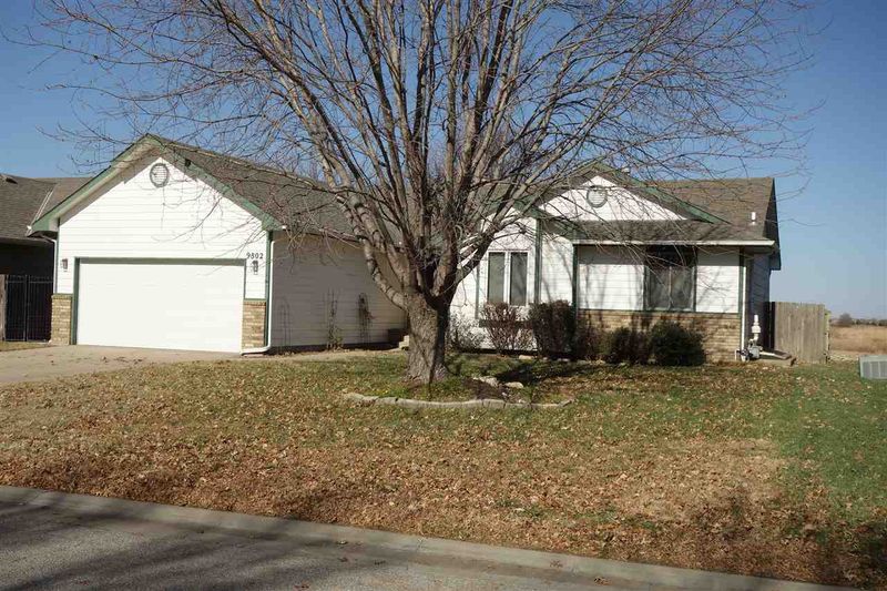 9802 W Chartwell, Wichita, KS 67205