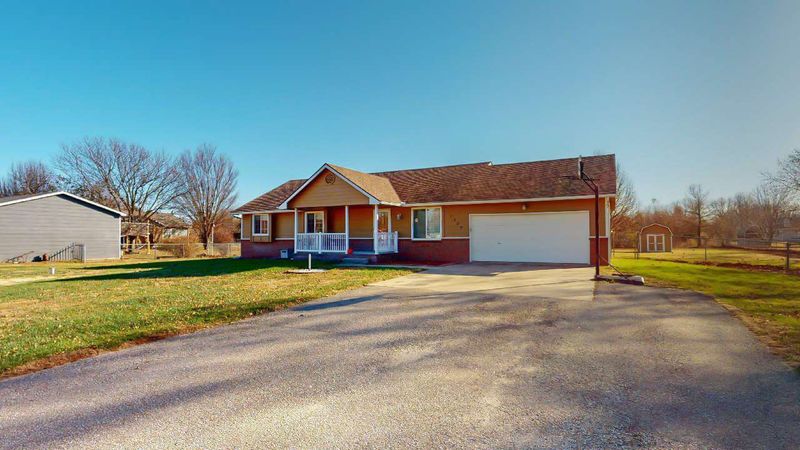 1329 E 82nd St S, Haysville, KS 67060