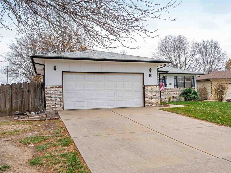 6 Brazos Ct, Goddard, KS 67052