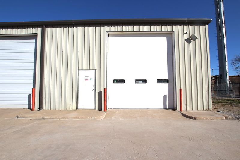 4425 W Walker St, Wichita, KS 67209