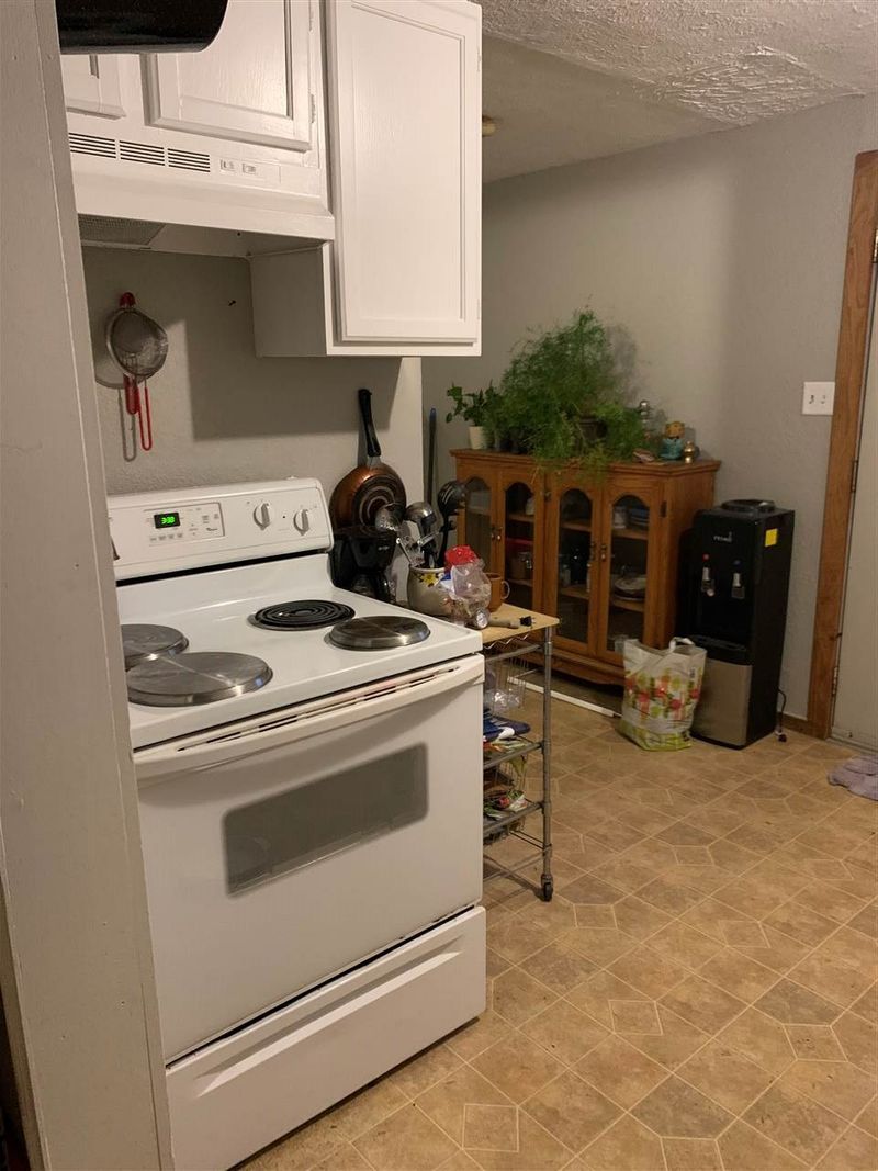 1117 Lynn Ave, Winfield, KS 67156