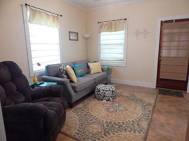 1014 Manning St, Winfield, KS 67156