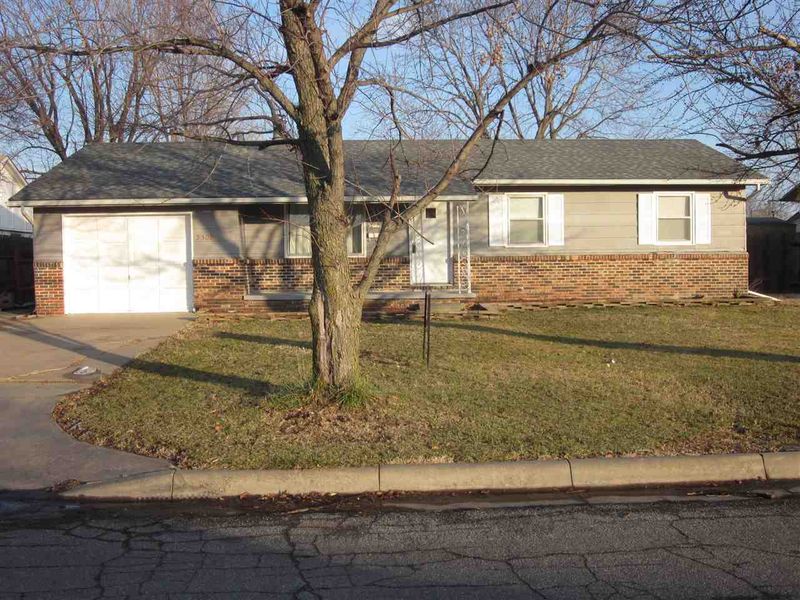 3308 S Leonine Rd, Wichita, KS 67217