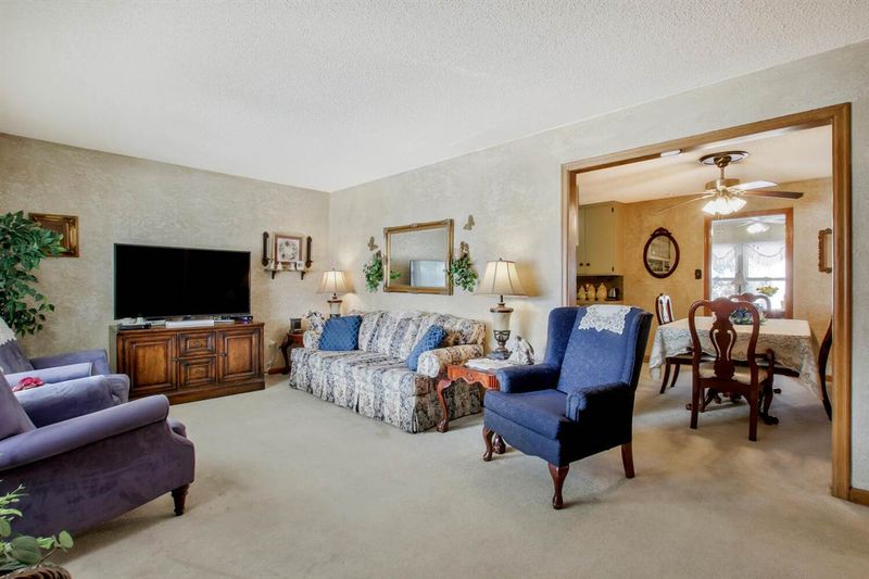 7120 E Gilbert St, Wichita, KS 67207