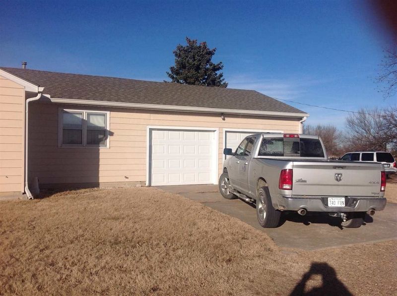 1000 S Meridian Ave, Valley Center, KS 67147