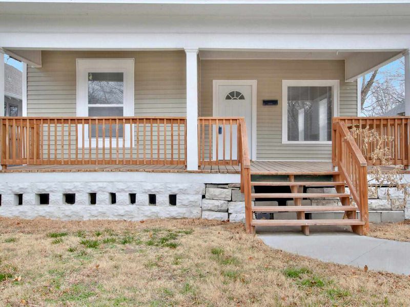 2604 E 2nd St N, Wichita, KS 67214