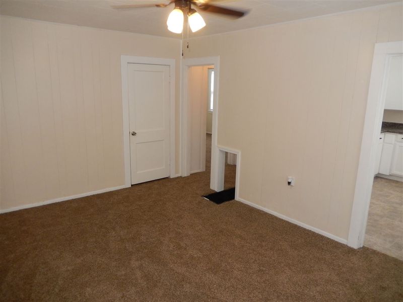 4510 E Harry St, Wichita, KS 67218