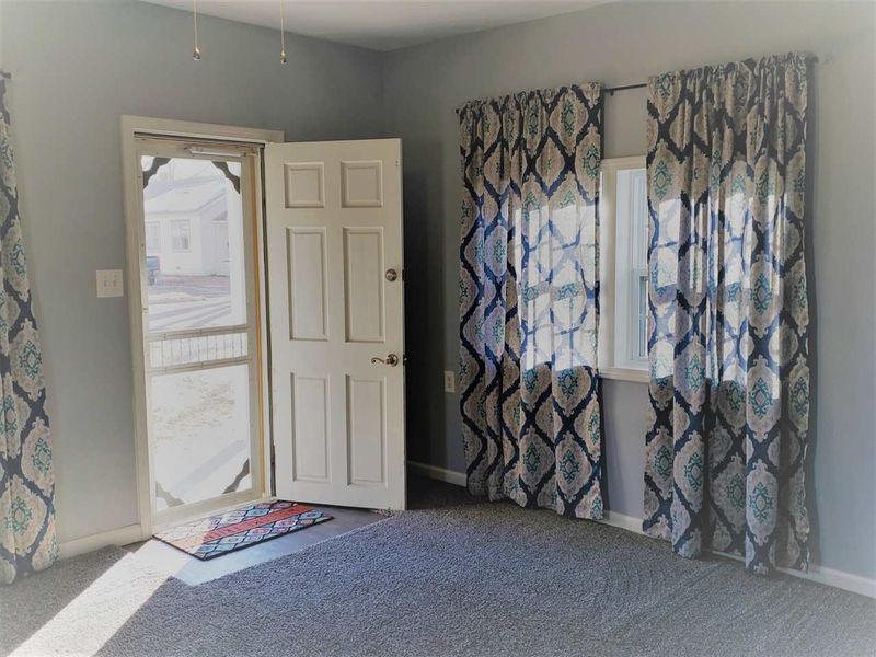 1707 Fuller St, Winfield, KS 67156