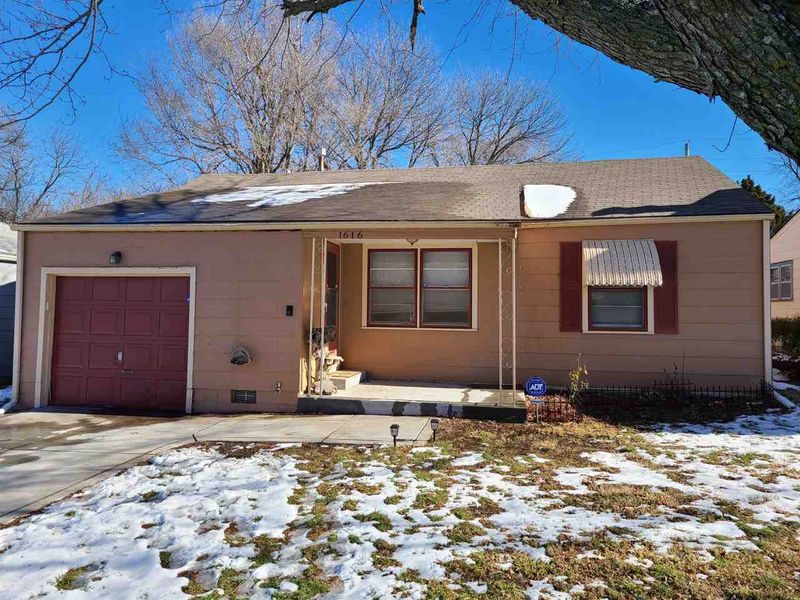 1616 N Cron St, Augusta, KS 67010