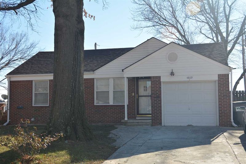 4809 E Morris St, Wichita, KS 67218
