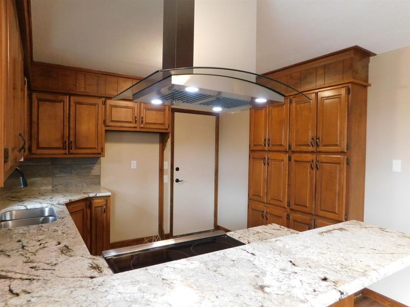 719 Timmy Ct, Goddard, KS 67052