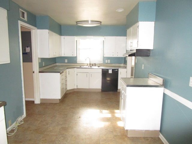 5141 E 10th St N, Wichita, KS 67208
