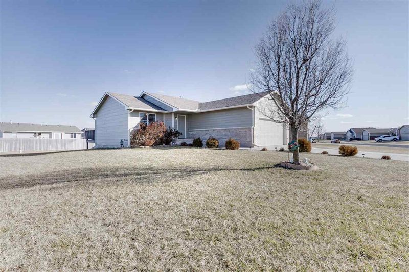 2400 E Casey Dr, Goddard, KS 67052