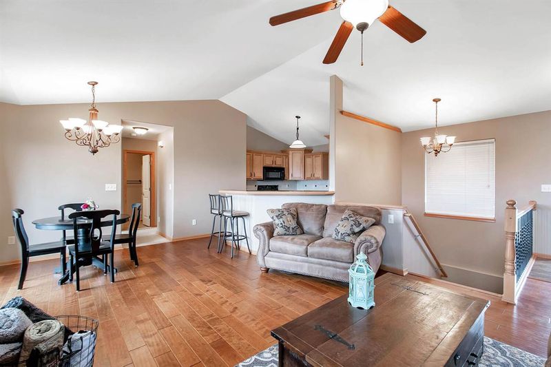 107 E Stone Path St, Derby, KS 67037