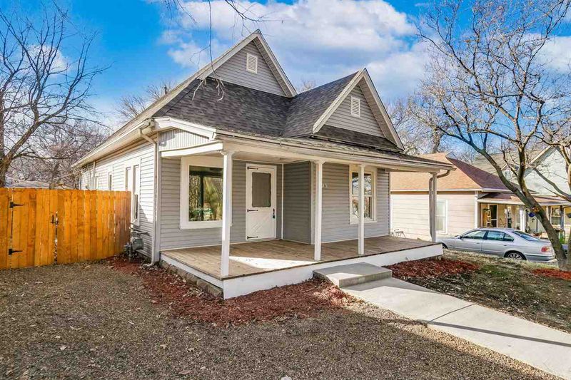 205 E Prather St, Mulvane, KS 67110