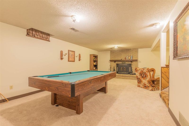 1005 N 1st, Mulvane, KS 67110