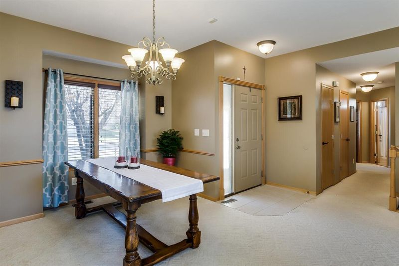 206 N Ashley Pk, Wichita, KS 67212