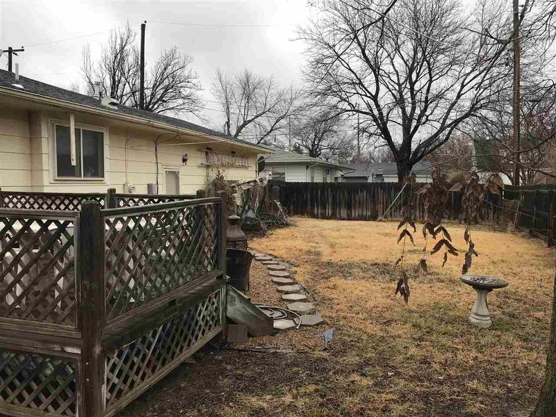 1206 N Anderson, Newton, KS 67114