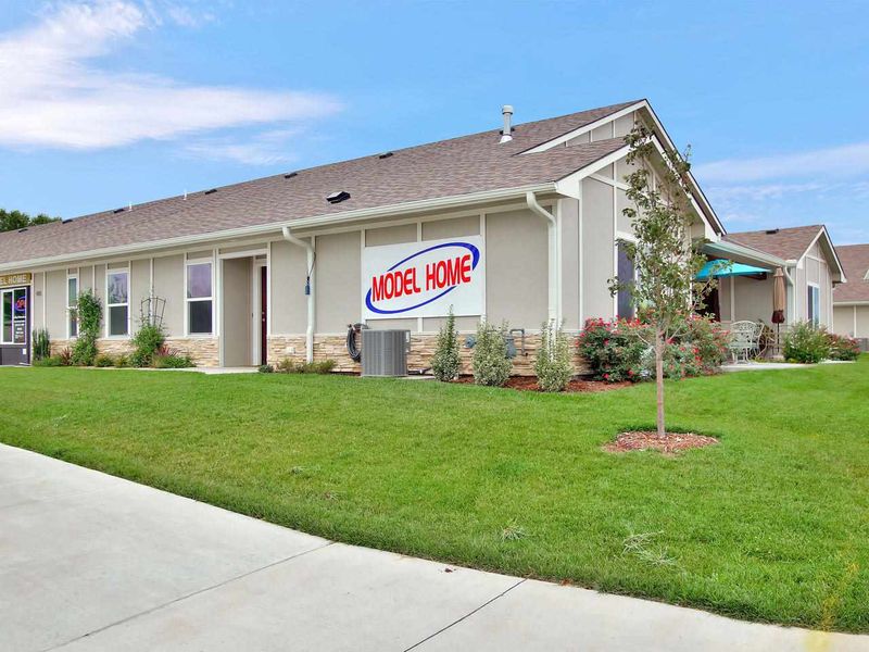 2418 E Madison Ave #1901, Derby, KS 67037