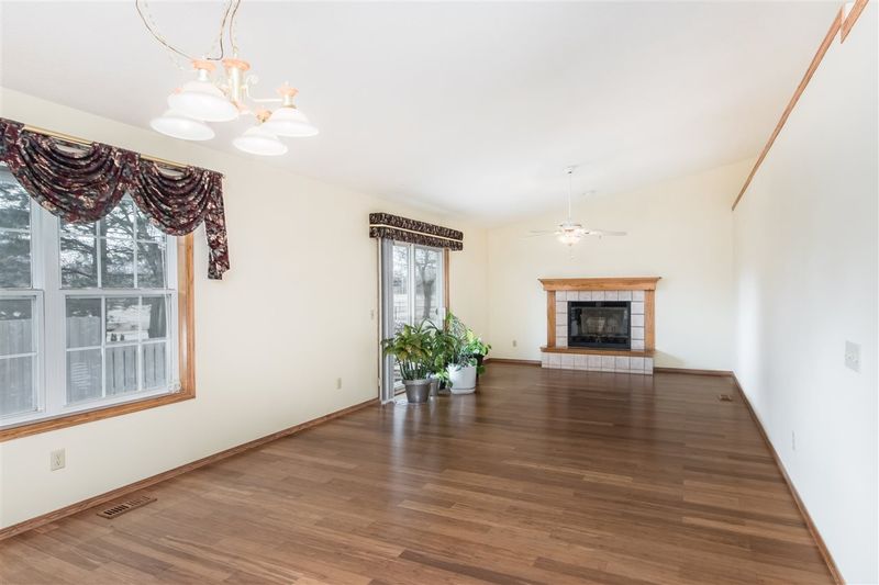 307 E Central Ave, Andover, KS 67002