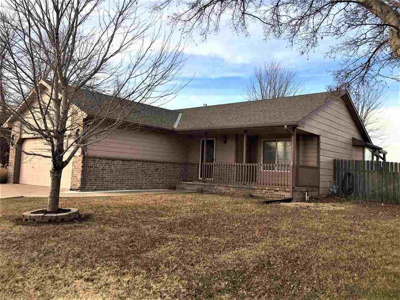 1754 N Myers Cir, Mulvane, KS 67111