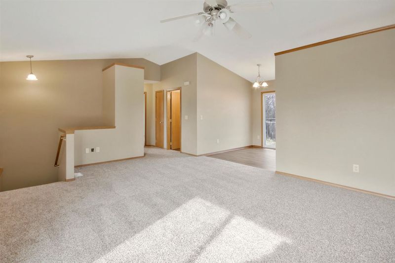 612 W Wayne Cir, Wichita, KS 67217