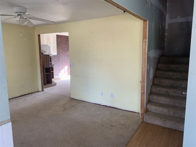 509 E Mulvane St, Mulvane, KS 67110