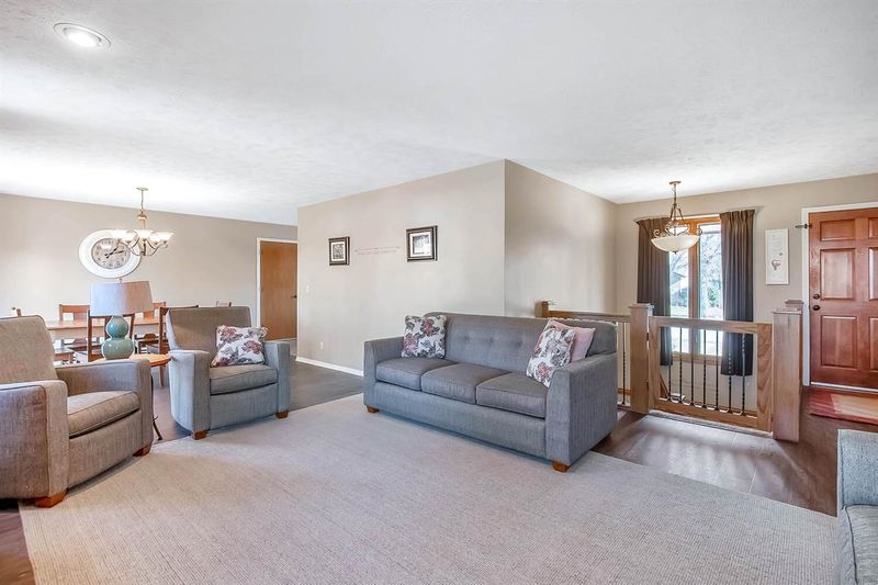 725 Carriage Rd, Maize, KS 67101