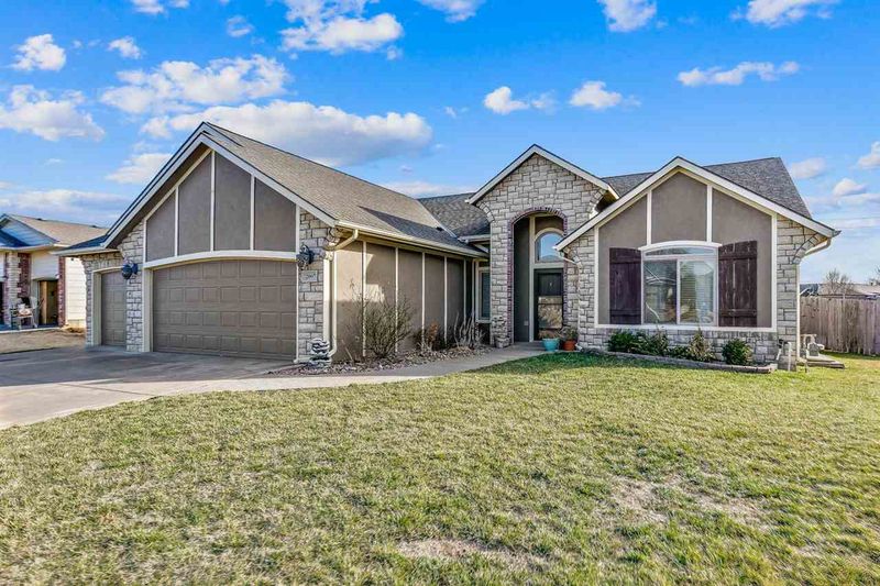 2007 N Whitetail Ct, Mulvane, KS 67110