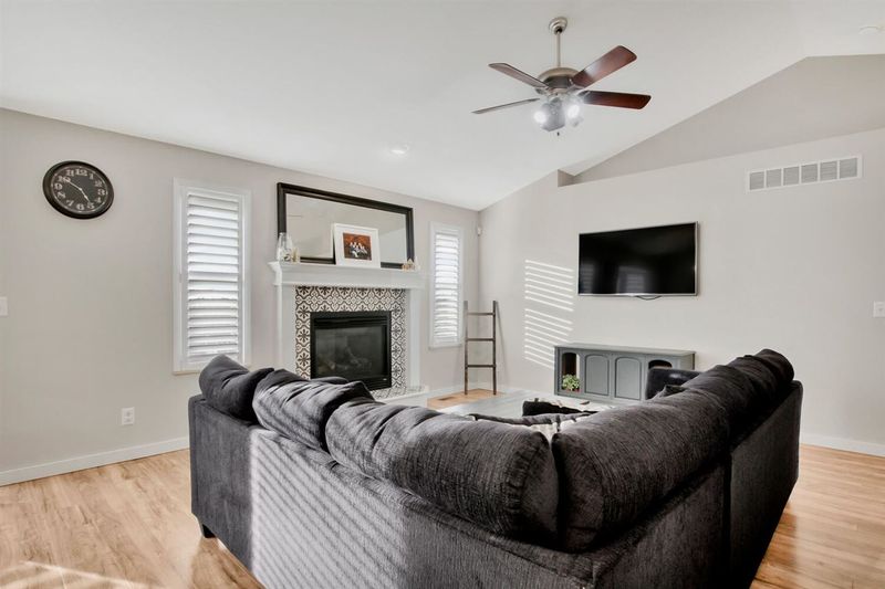 3905 N Rutgers St, Maize, KS 67101