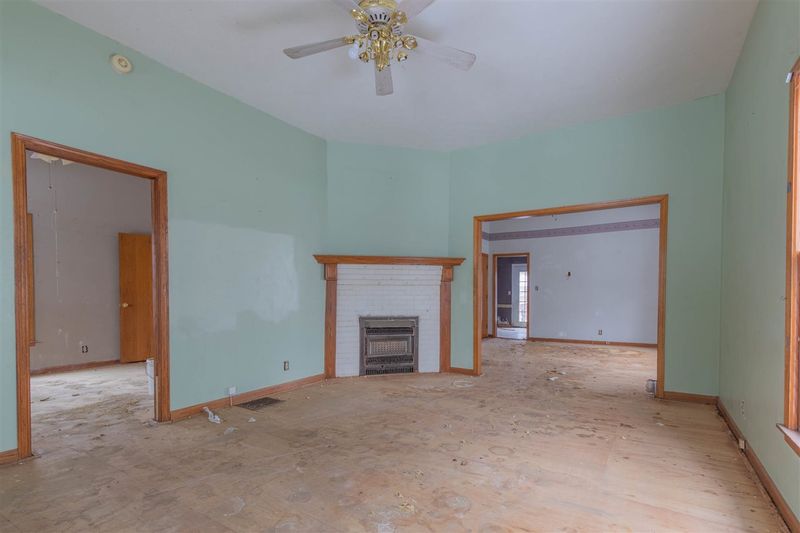 1608 N Fairview Ave, Wichita, KS 67203
