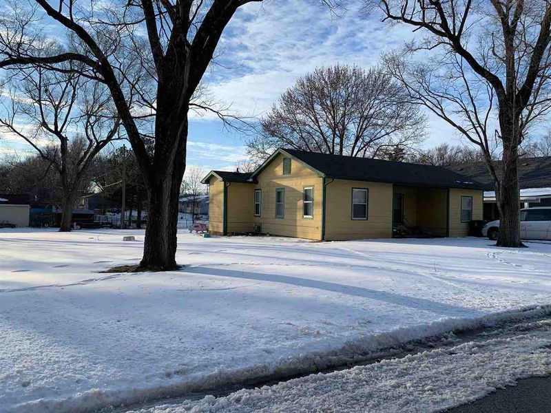 311 S Orchard St, El Dorado, KS 67042
