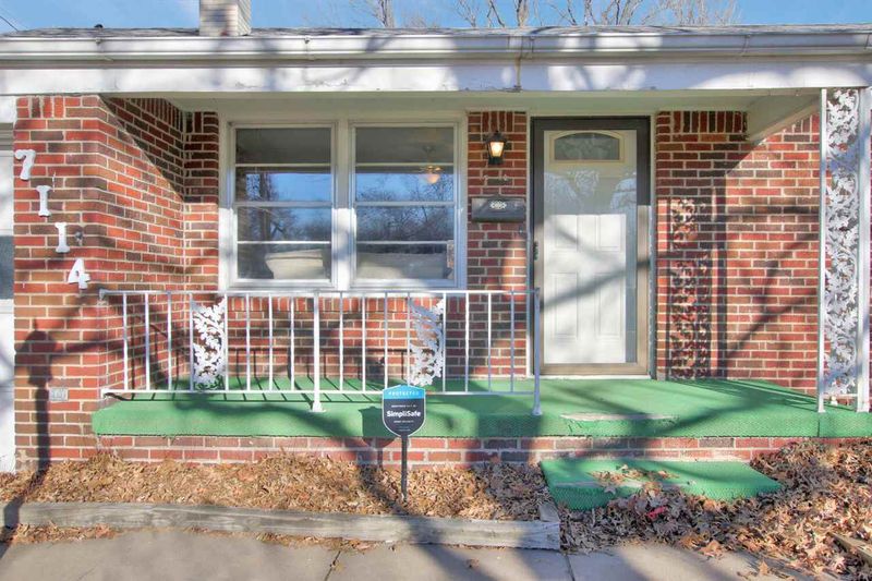 7114 E Gilbert St, Wichita, KS 67207