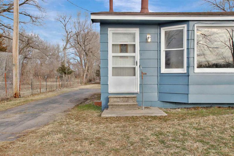 1466 N Estfan Rd, Mulvane, KS 67110